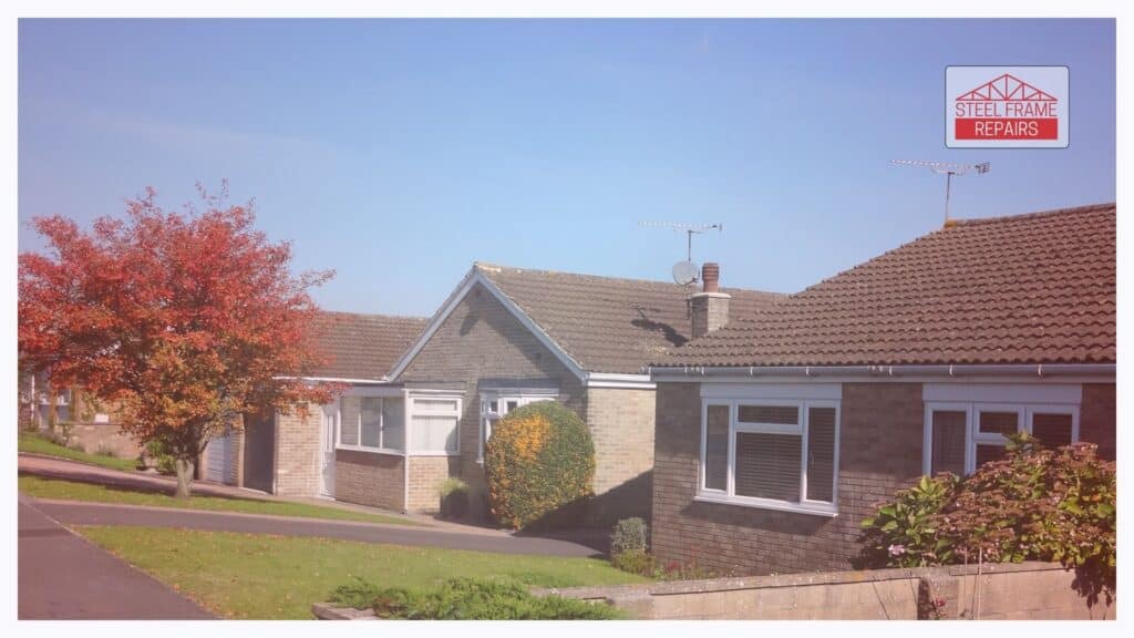 Discover the history, structure, and materials of Arcon temporary bungalows. Learn about asbestos safety, renovation tips, and long-term adaptation possibilities. 